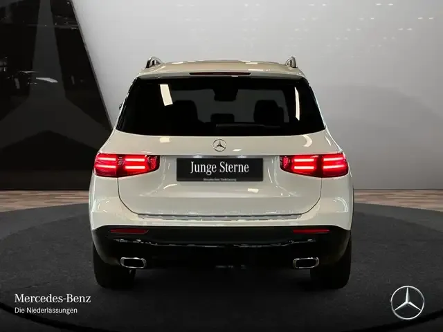 Mercedes-Benz GLB 180