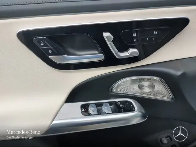 Mercedes-Benz E 400