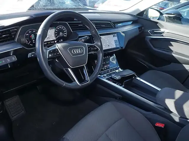 Audi Q8 e-tron