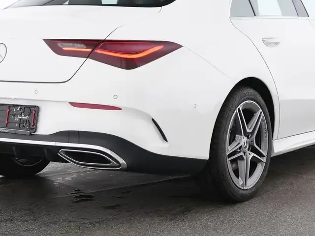 Mercedes-Benz CLA 220
