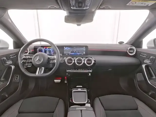 Mercedes-Benz CLA 220