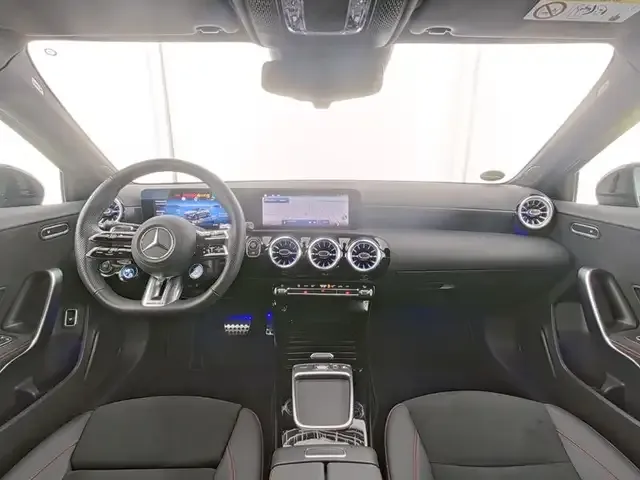 Mercedes-Benz A 35 AMG