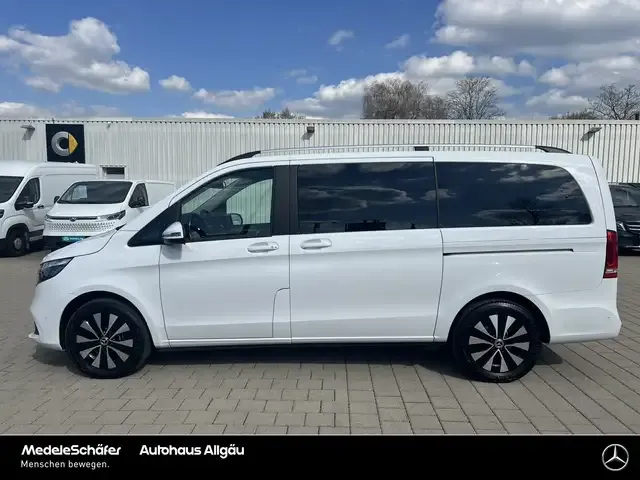 Mercedes-Benz V 220