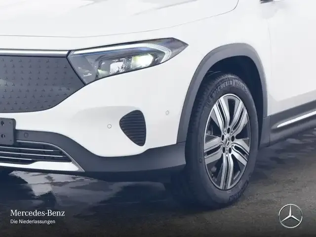 Mercedes-Benz EQB 300