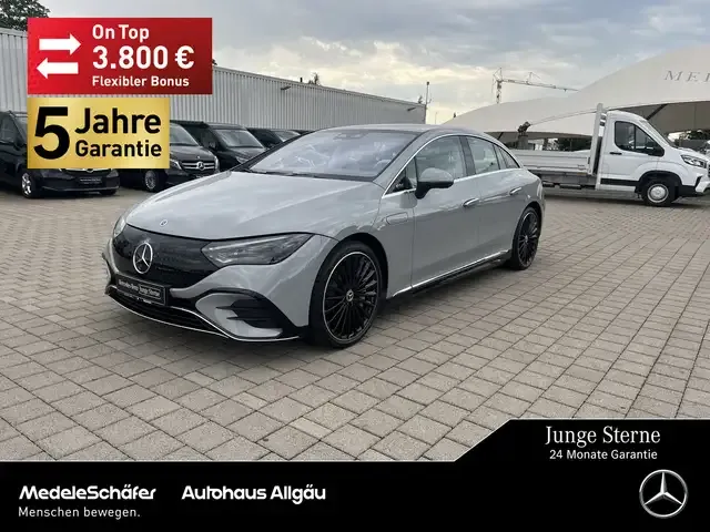 Mercedes-Benz EQE 300