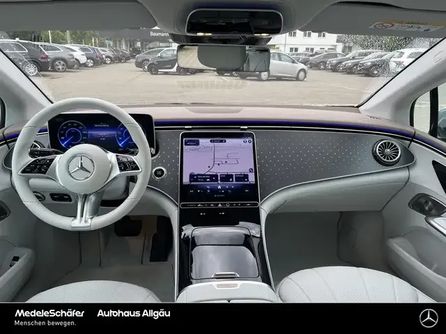 Mercedes-Benz EQE 300