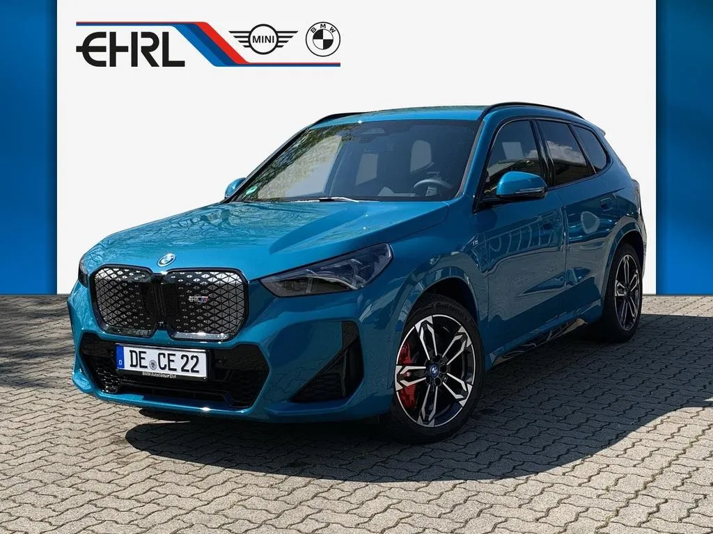 BMW iX1
