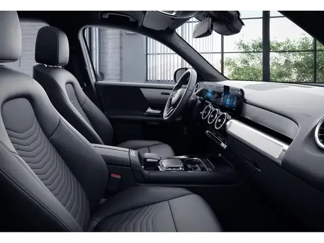 Mercedes-Benz GLB 220