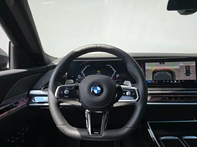 BMW 740