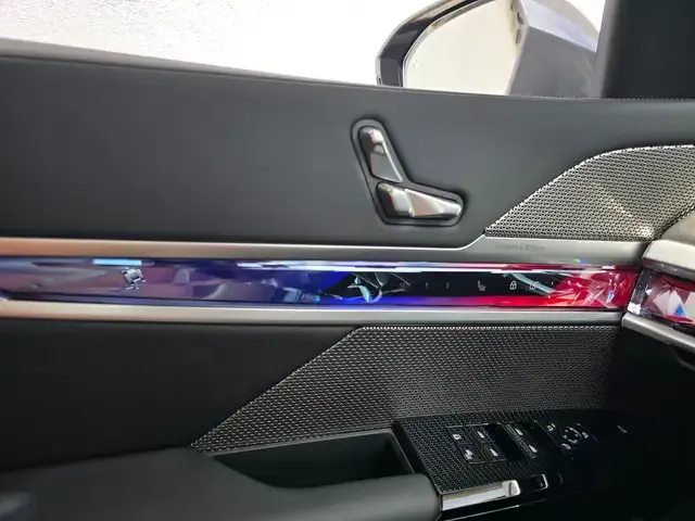 BMW 740