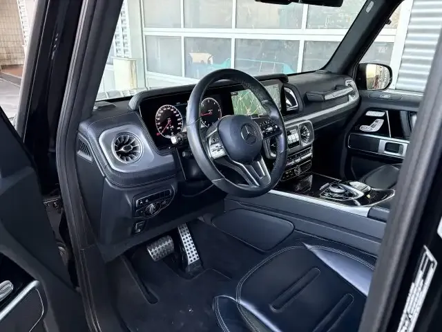 Mercedes-Benz G 400