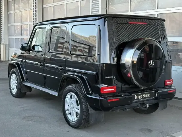 Mercedes-Benz G 400