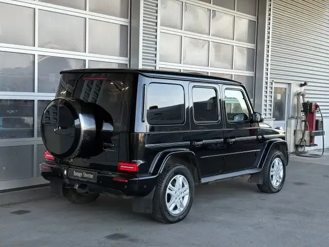 Mercedes-Benz G 400