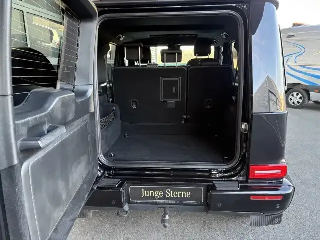 Mercedes-Benz G 400