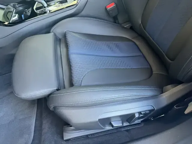BMW 235