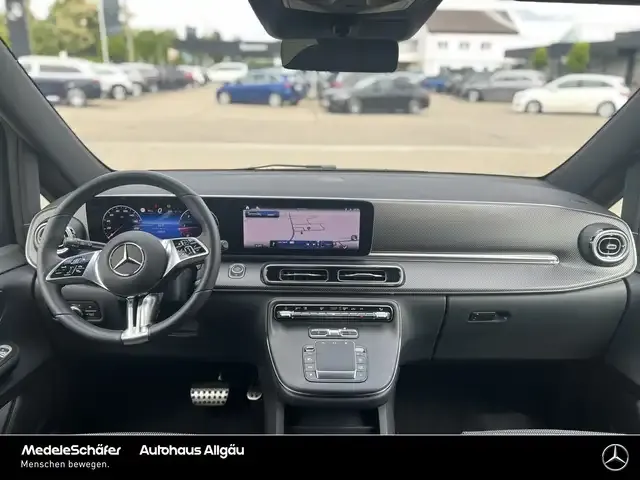 Mercedes-Benz V 220