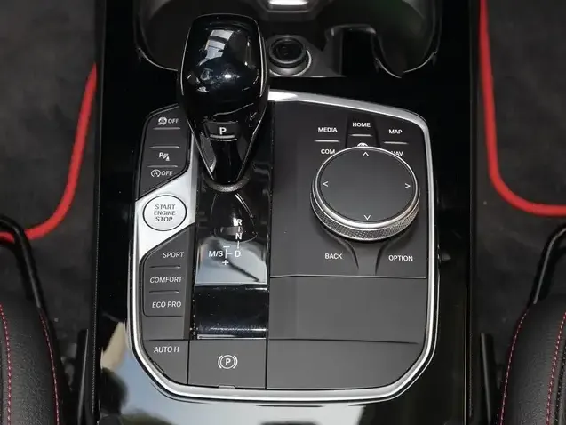 BMW 128