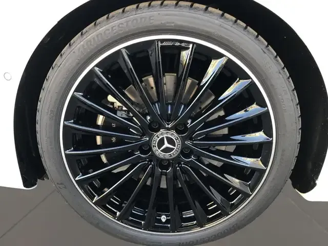 Mercedes-Benz A 220