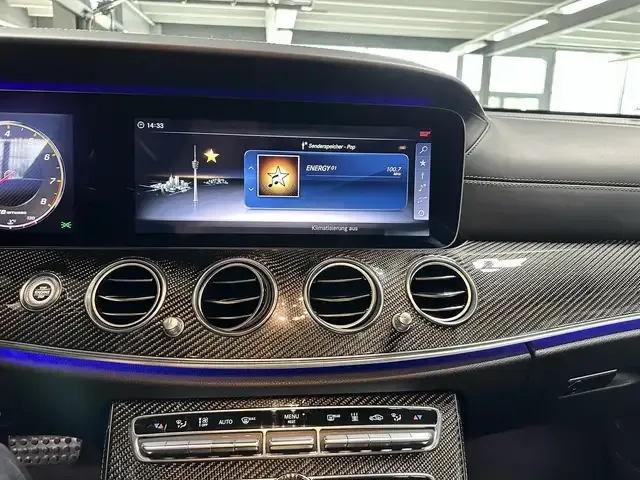 Mercedes-Benz E 63 AMG