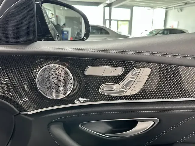 Mercedes-Benz E 63 AMG