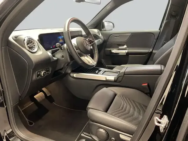 Mercedes-Benz GLB 200