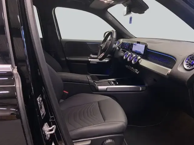 Mercedes-Benz GLB 200