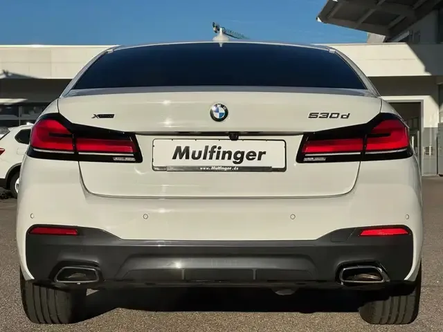 BMW 530