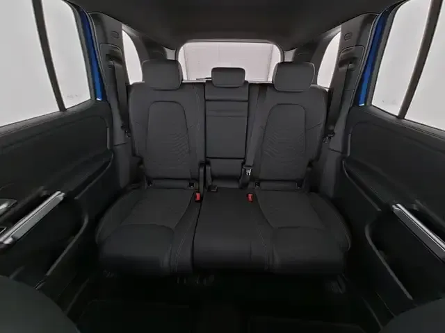 Mercedes-Benz GLB 220