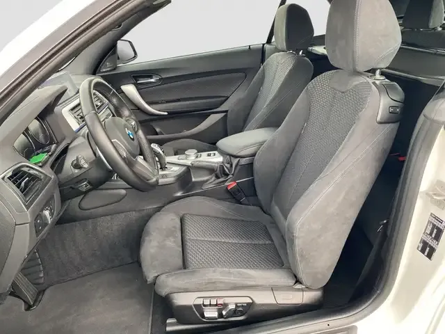 BMW 230