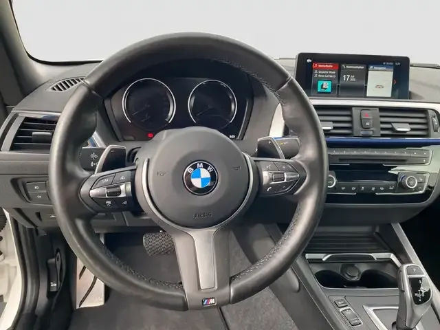 BMW 230