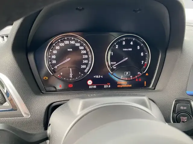 BMW 230