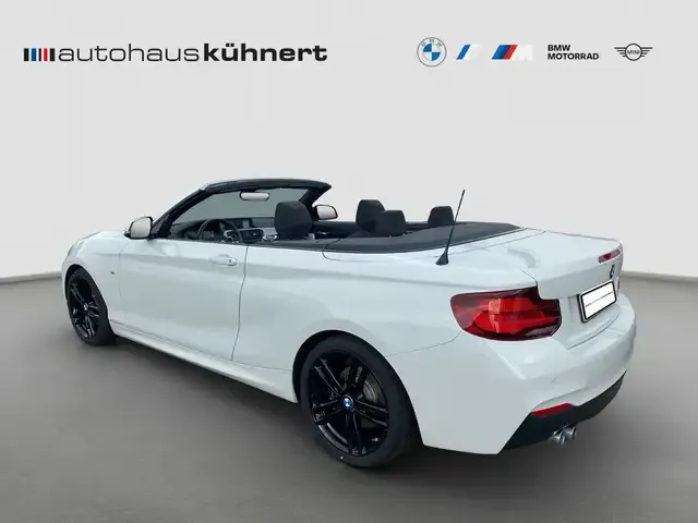 BMW 230