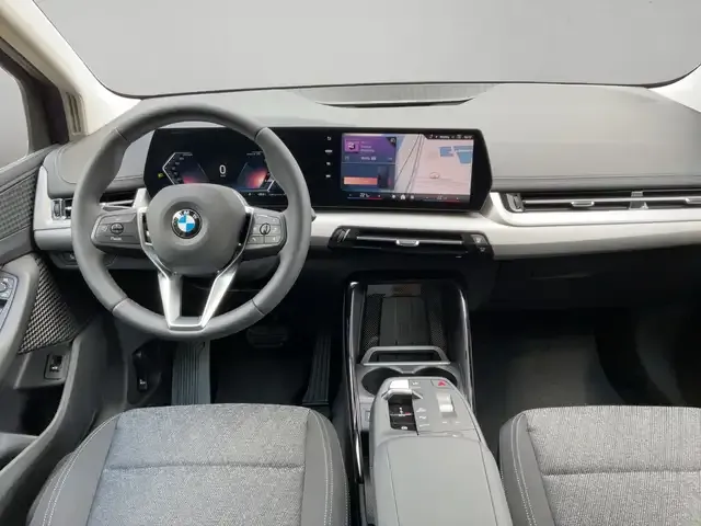 BMW 216
