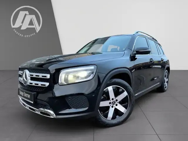 Mercedes-Benz GLB 220