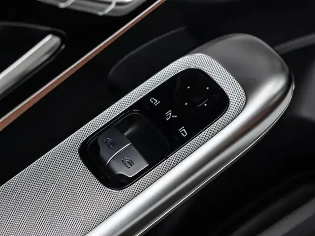 Mercedes-Benz CLE 300