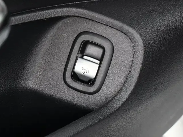 Mercedes-Benz CLE 300