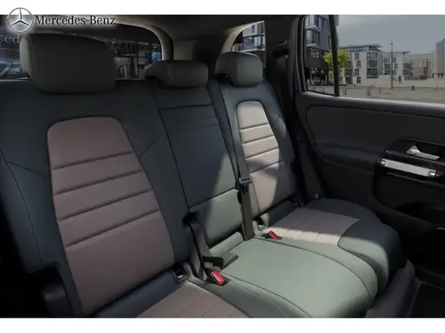 Mercedes-Benz EQB 300