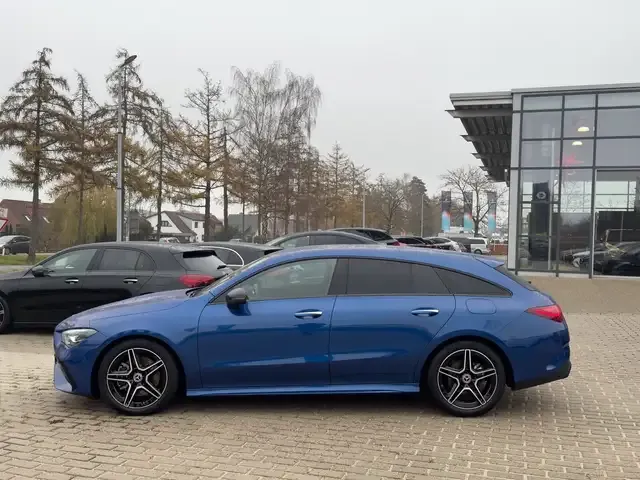 Mercedes-Benz CLA 200