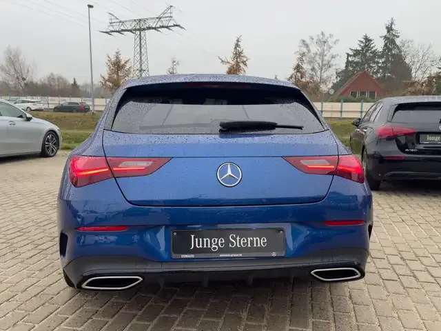 Mercedes-Benz CLA 200