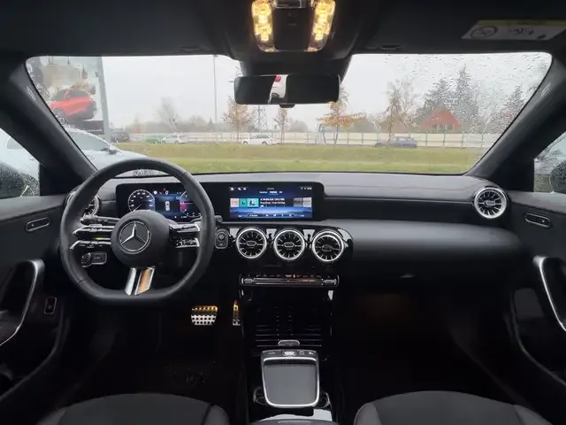 Mercedes-Benz CLA 200