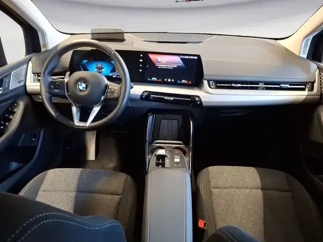 BMW 216