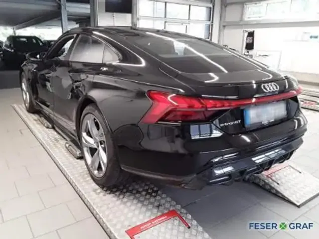 Audi e-tron GT