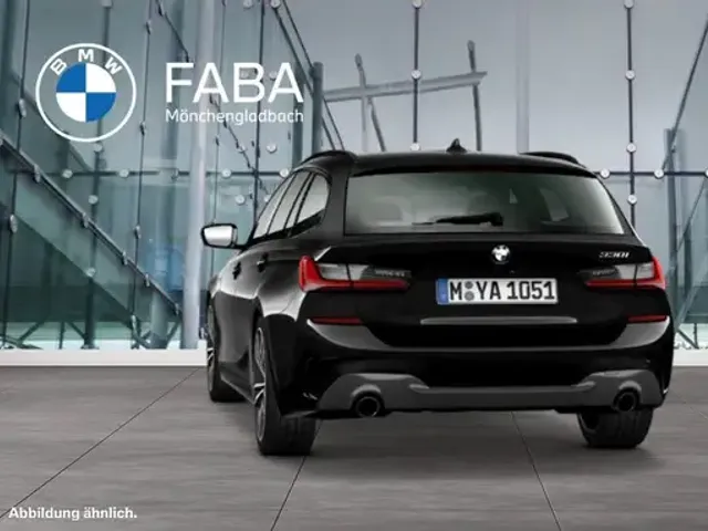 BMW 330