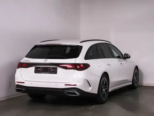 Mercedes-Benz E 300