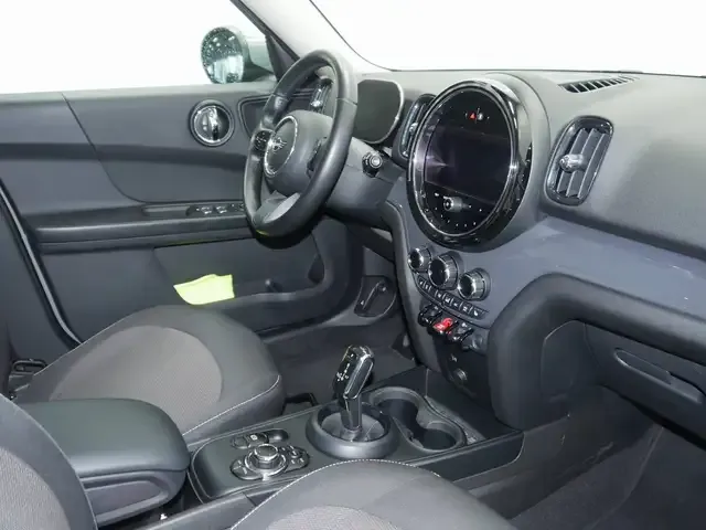 MINI One D Countryman