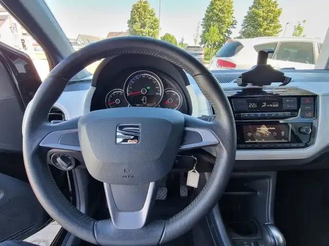SEAT Mii