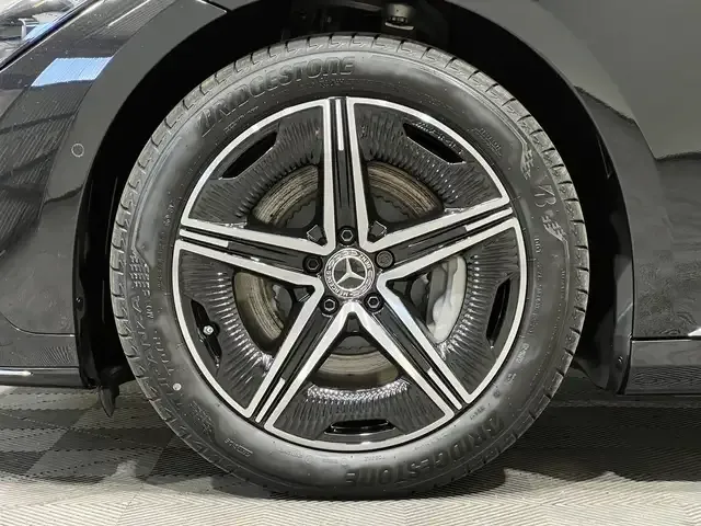 Mercedes-Benz EQE 350