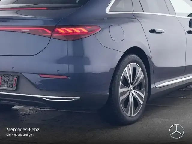 Mercedes-Benz EQE 350