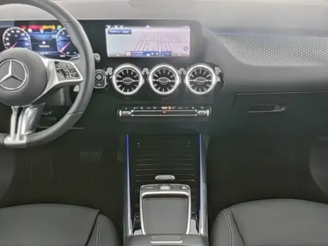 Mercedes-Benz GLA 180