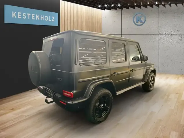 Mercedes-Benz G 500